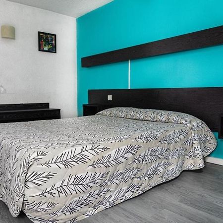 Hotel Les Tourrades Cannes Buitenkant foto