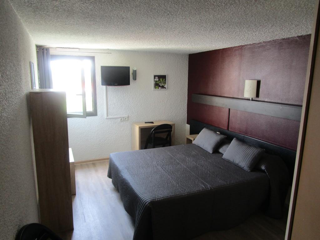 Hotel Les Tourrades Cannes Buitenkant foto