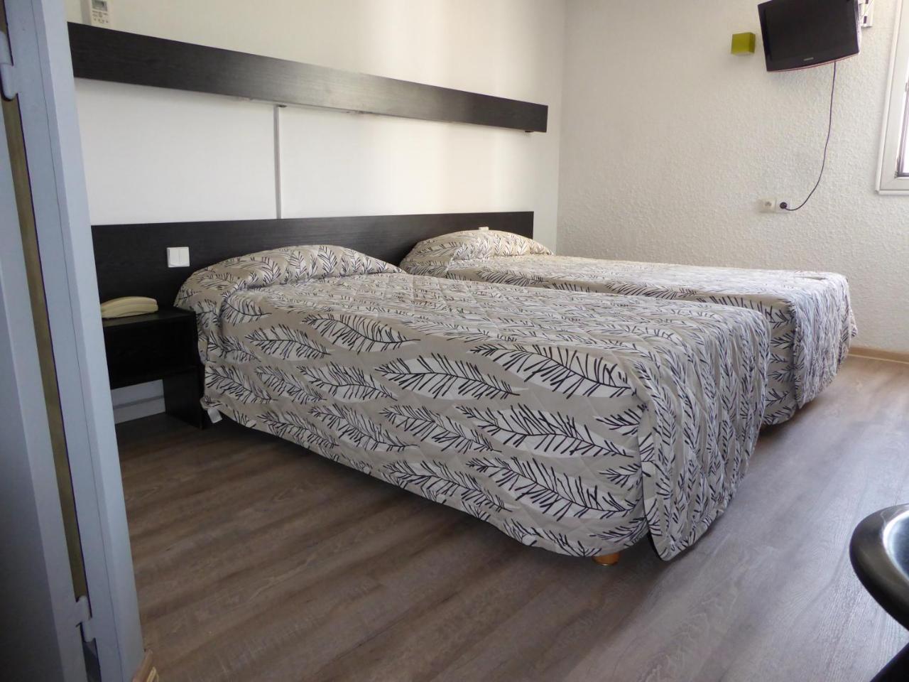 Hotel Les Tourrades Cannes Buitenkant foto