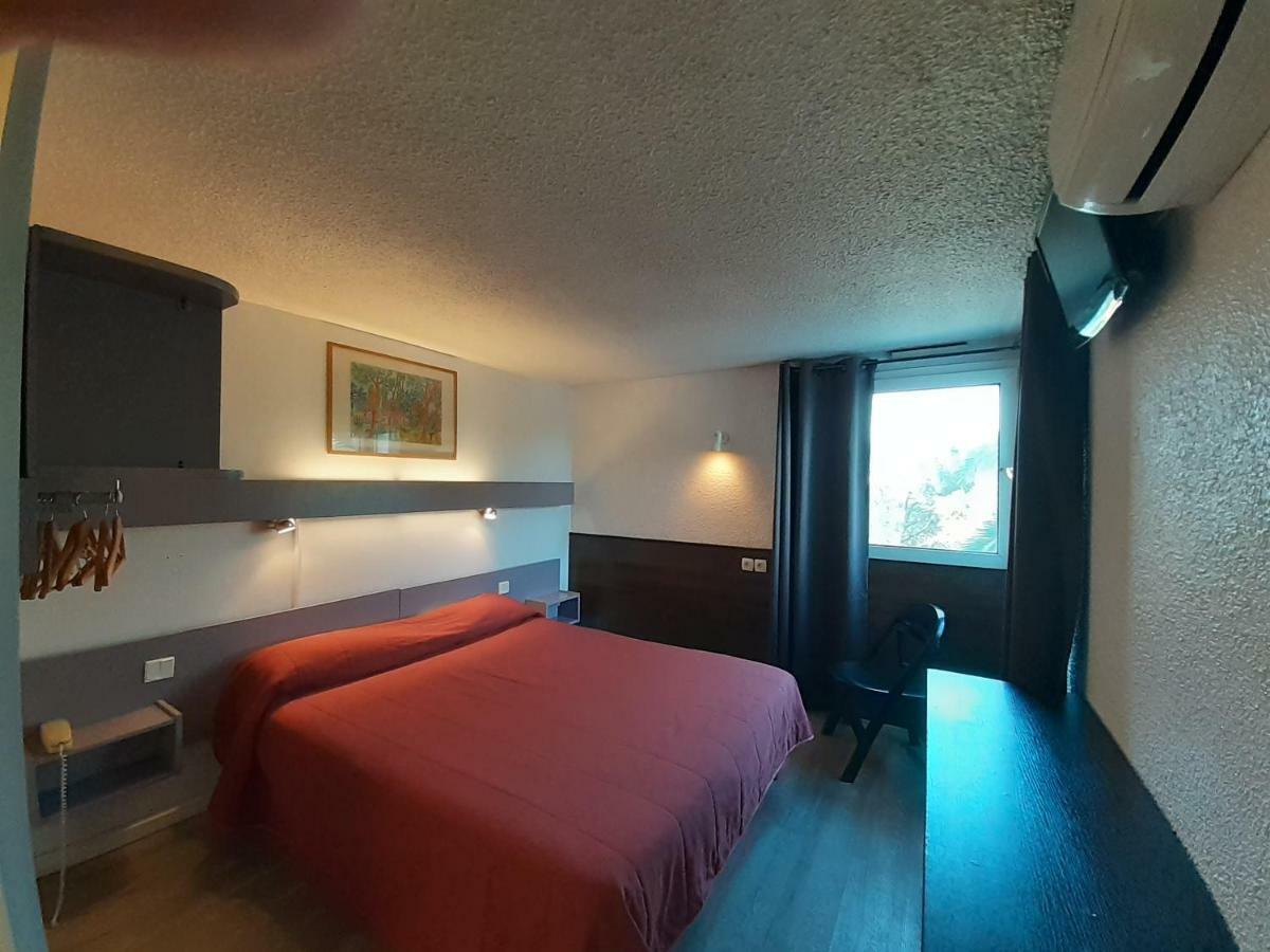 Hotel Les Tourrades Cannes Buitenkant foto